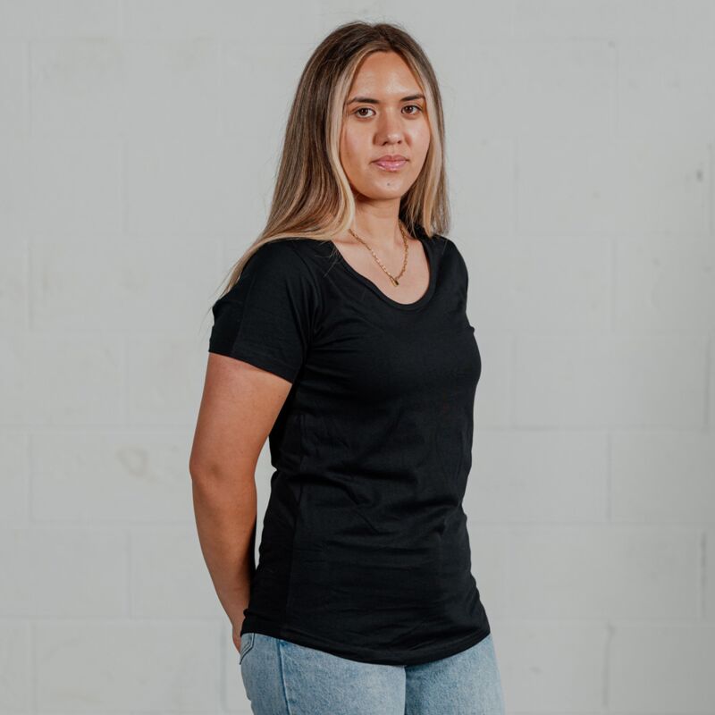 Scoop & V Neck Tees Thumbnail